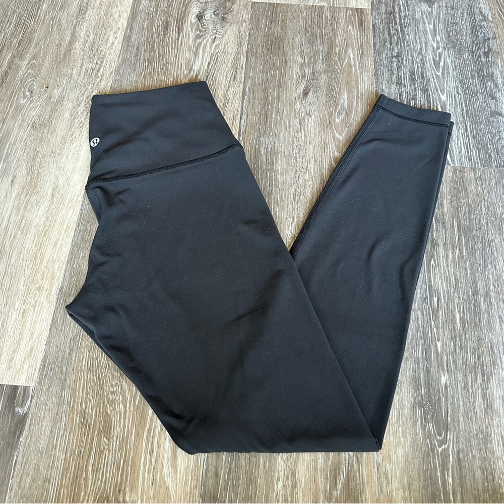 Lululemon black align 25’ leggings